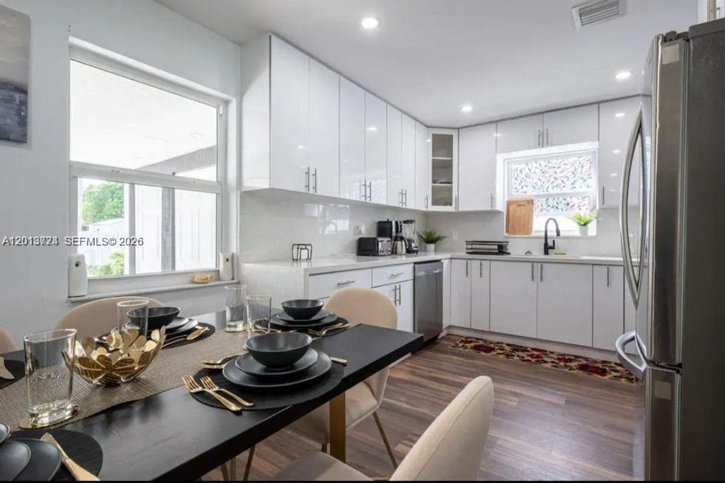 Photo of 2242 Taft St #N/A, Hollywood, FL 33020 (MLS # A12013724)