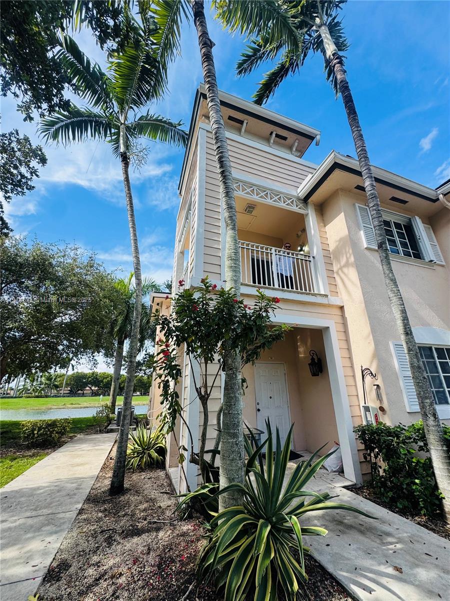 CARIBBEAN ISLES VILLAS CO - Residential Lease