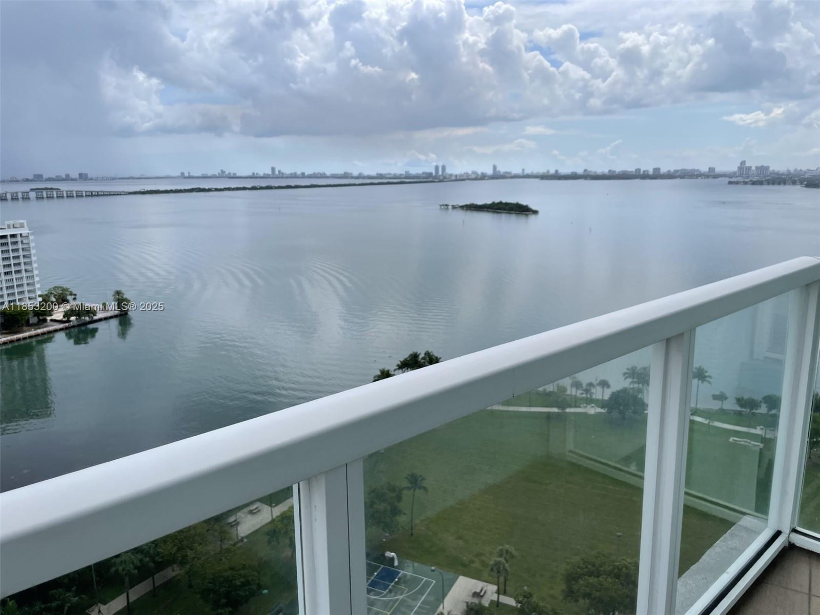 No Carpets! Beautiful 24" porcelain flooring throughout.*2 ASSIGNED PARKING SPACES (#341 & #959)*.Enjoy direct Bay and city skyline views from 3beds and 3 full baths unit at Quantum on the Bay.1,620 sq/ft of interior space with 254 sq/ft terrace per floor plan. Gourmet kitchen with granite counters & stainless steel appliances. Located at Margaret Park, enjoy the convenience of nearby volleyball, tennis, basketball courts, paddleboarding, and a dog park. Become a part of a vibrant community with coffee shops and gyms at your doorstep. Discover the lobby's bodega, hair salon, and dentist. Relax in two pools and a 2 Story fully equipped gym and sauna! .Samsung W/Dryer inside of the unit. Internet & Cable TV included. Hoa doesn’t allow for tenant to have pets