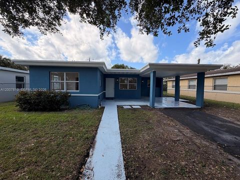 Tiny photo for 809 NW 12th Ave, Fort Lauderdale, FL 33311 (MLS # A12007813)