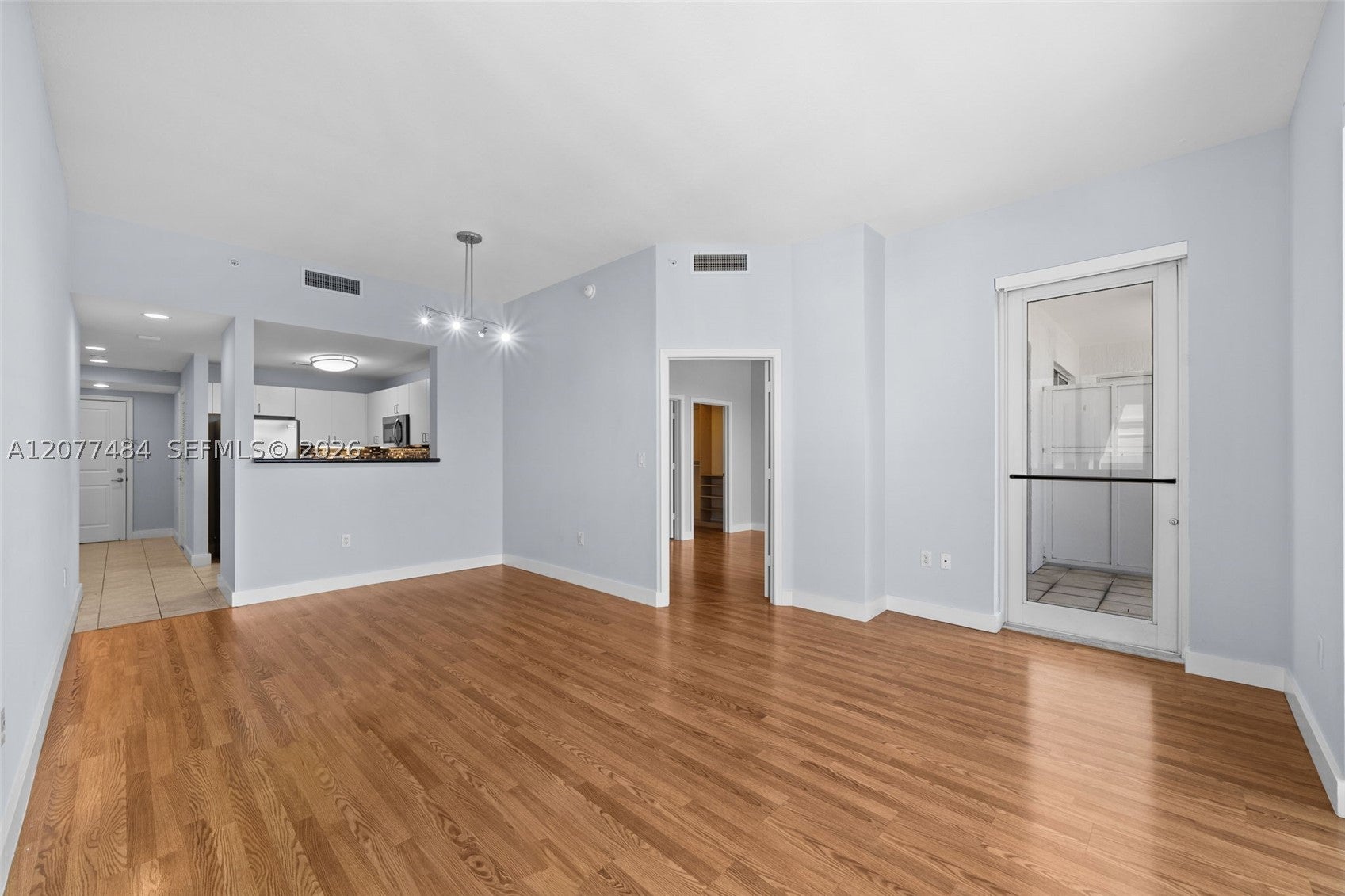 10 Aragon Ave 1601