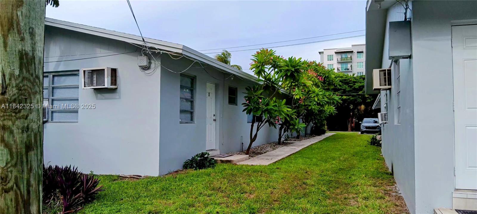1905 Miami Rd