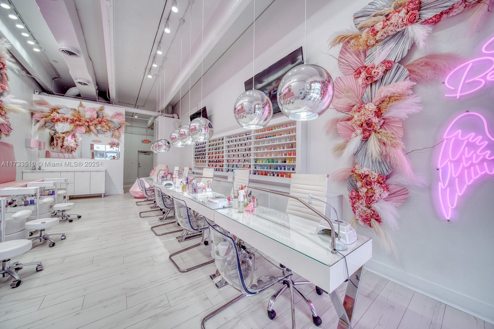 Nail Salon & Spa For Sale In Hialeah Gardens