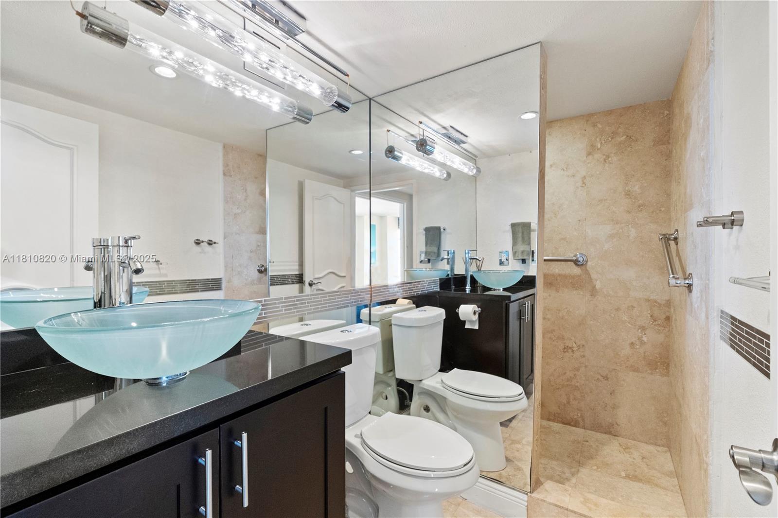 OLYMPUS CONDO PHASE - Residential