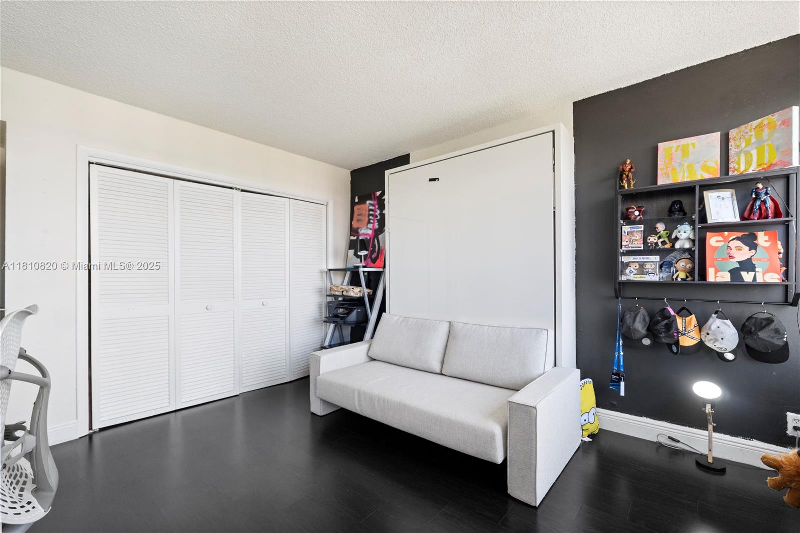 OLYMPUS CONDO PHASE - Residential