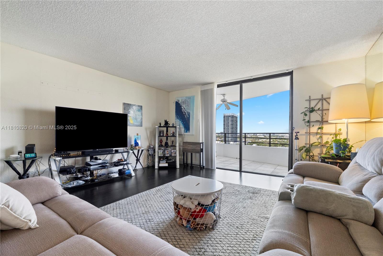 OLYMPUS CONDO PHASE - Residential