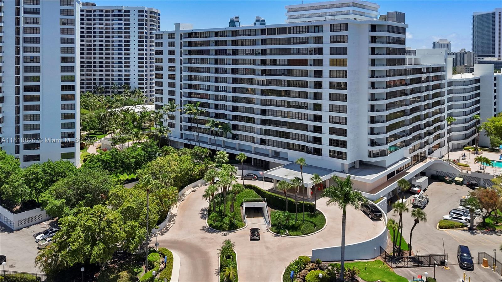 OLYMPUS CONDO PHASE - Residential