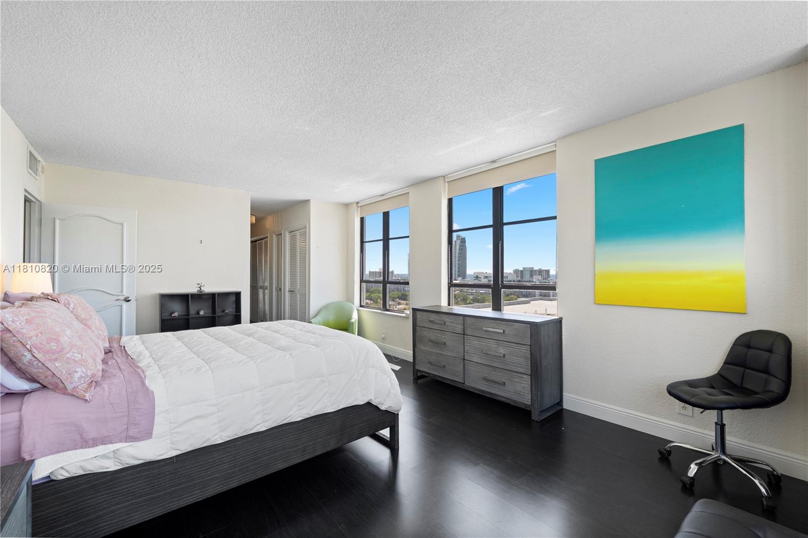 OLYMPUS CONDO PHASE - Residential