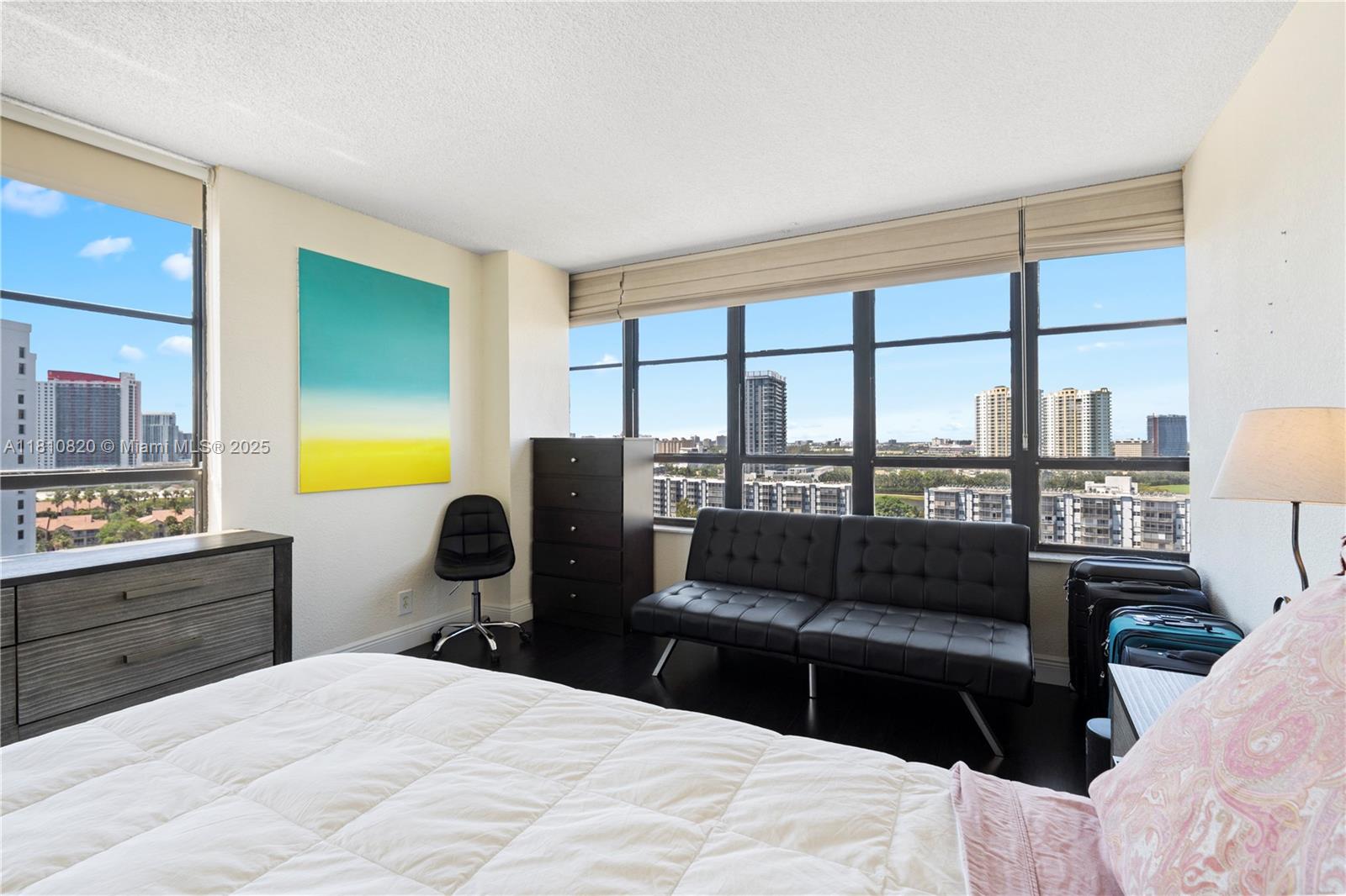 OLYMPUS CONDO PHASE - Residential
