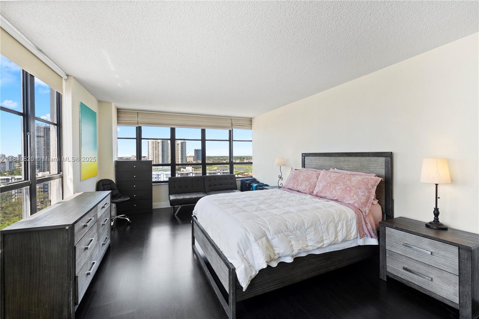 OLYMPUS CONDO PHASE - Residential