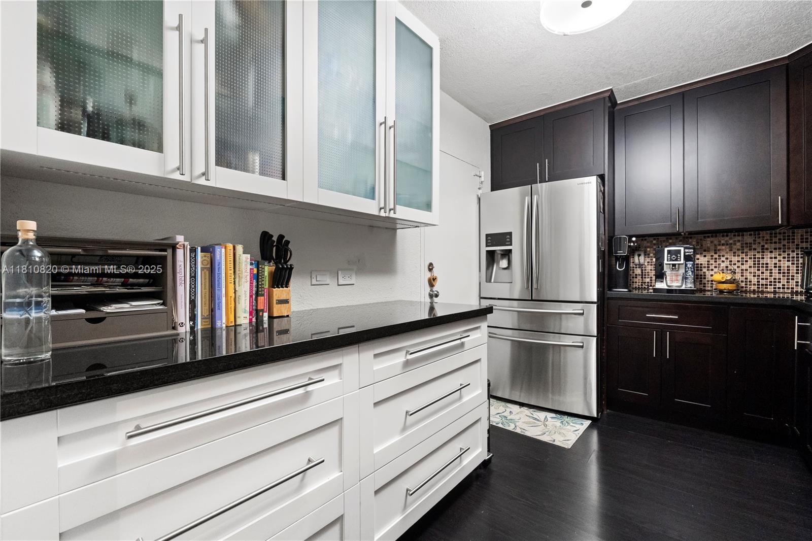 OLYMPUS CONDO PHASE - Residential