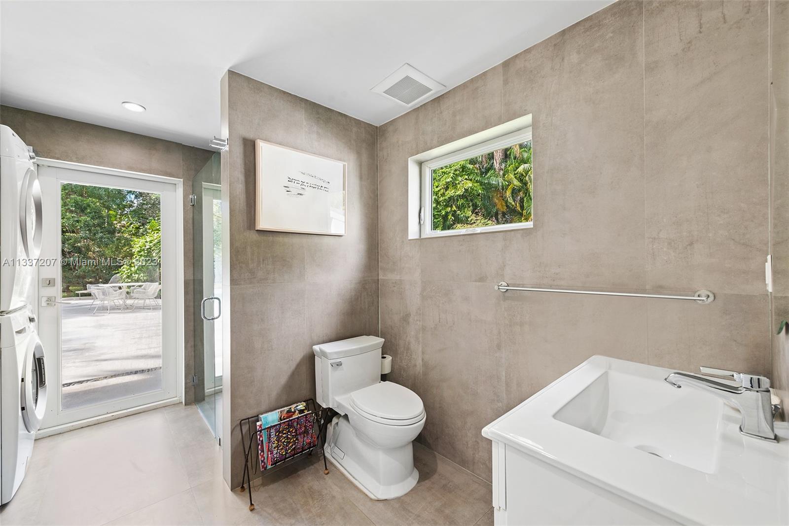 SUNILAND ESTATES 1ST ADDN - Residential