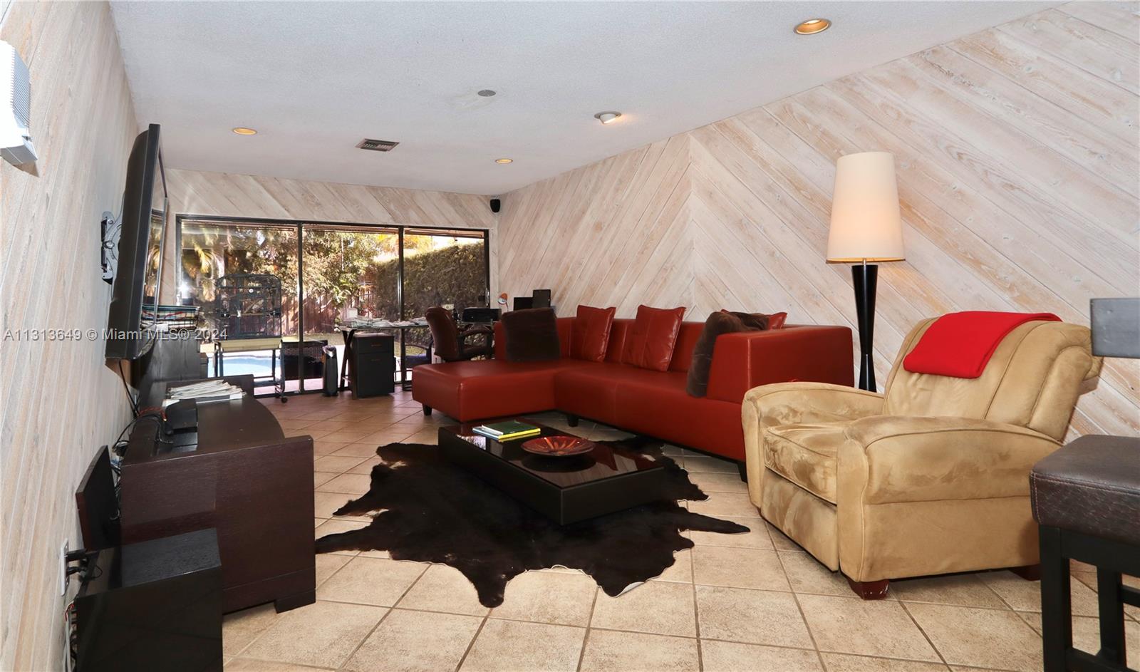 HIGHLAND LAKES - Residential