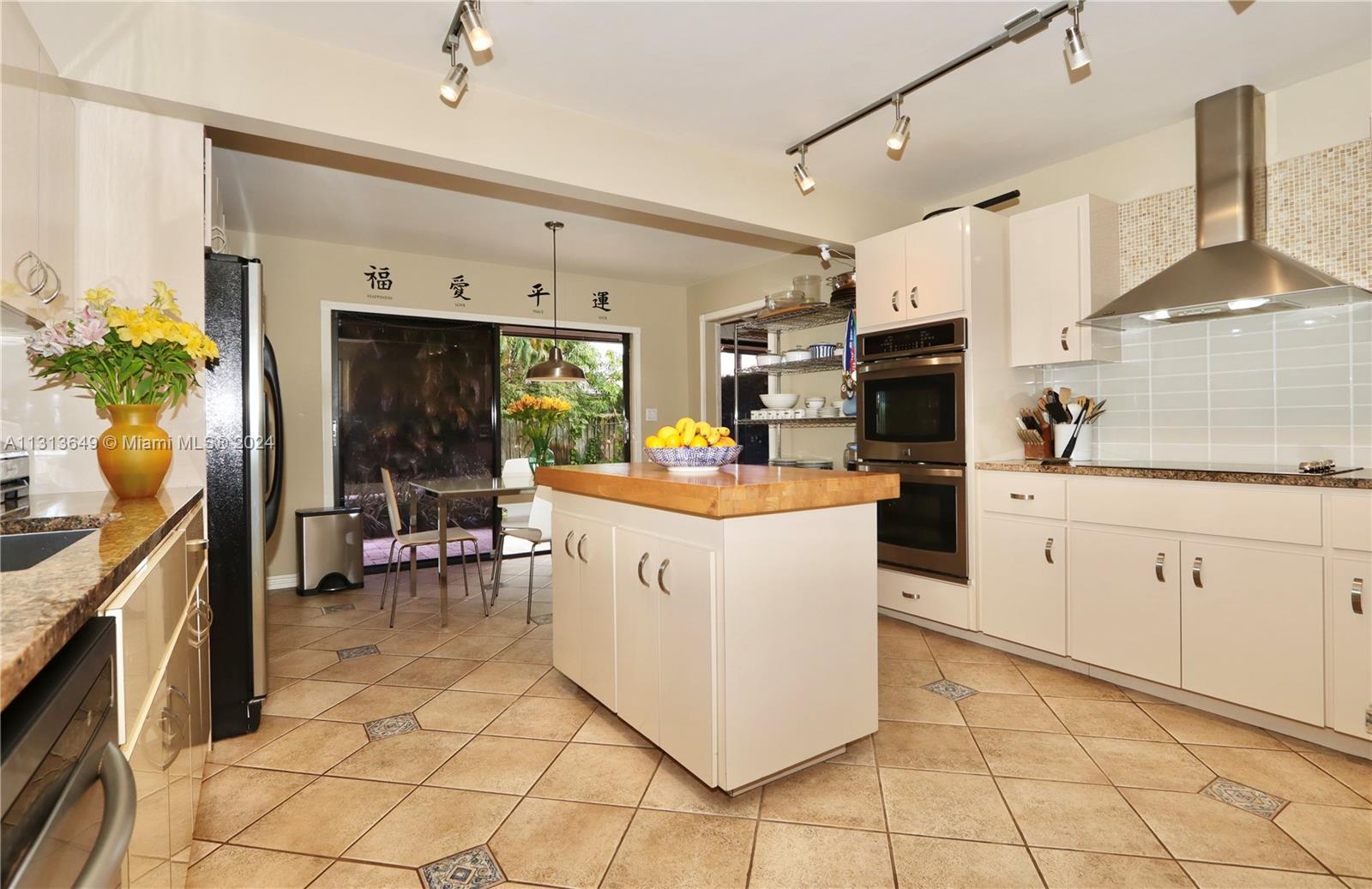 HIGHLAND LAKES - Residential