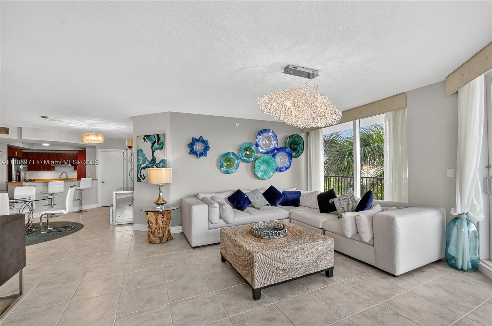 PENINSULA ON THE INTRACOA - Residential
