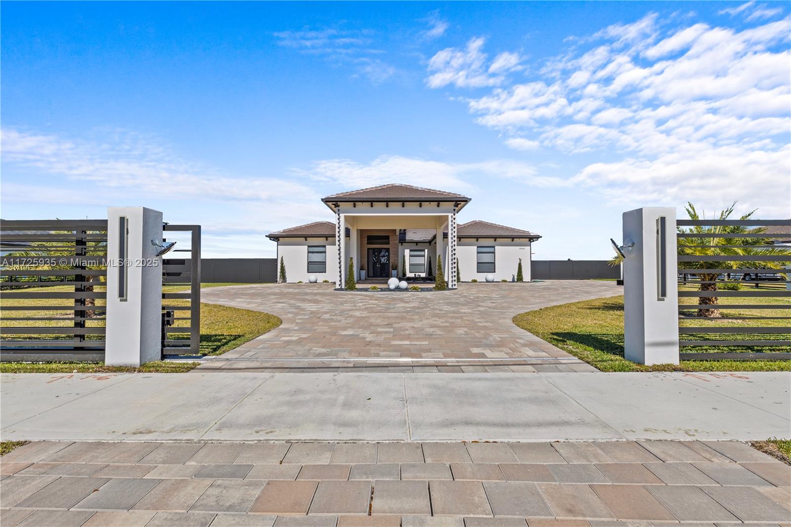 BONITA GROVE - Residential