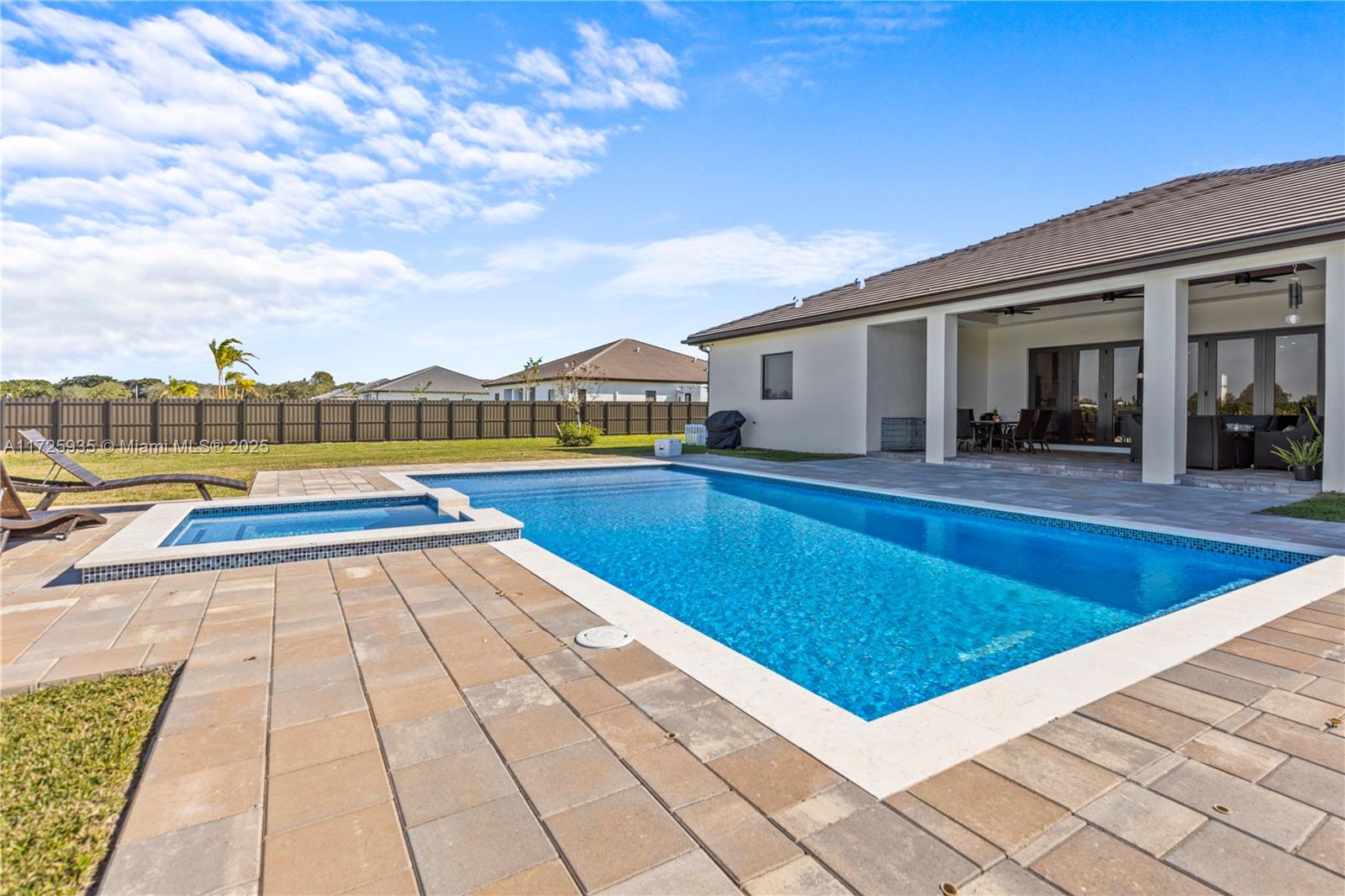 BONITA GROVE - Residential