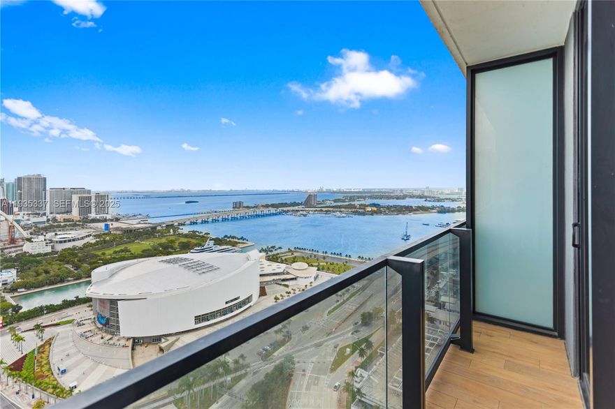 Luxury fully-furnished studio unit at The Elser Hotel & Residences in the heart of Downtown Miami. Designed for modern living, this residence features floor-to-ceiling windows, an open layout with a king-size bed and sofa sleeper, a fully equipped kitchen, and in-unit washer/dryer. Enjoy stunning panoramic views of Biscayne Bay and the Miami skyline. Short-term rentals are approved, with on-site hotel management. Ideal for both personal use or an income-producing investment. Enjoy resort-style amenities including a rooftop pool with bar and restaurant, two-story fitness center, spa, 24/7 concierge, valet parking, and exclusive beach club access. Just steps from Bayside Marketplace, Kaseya Center, Brightline, Port of Miami, and world-class dining, arts, and entertainment.