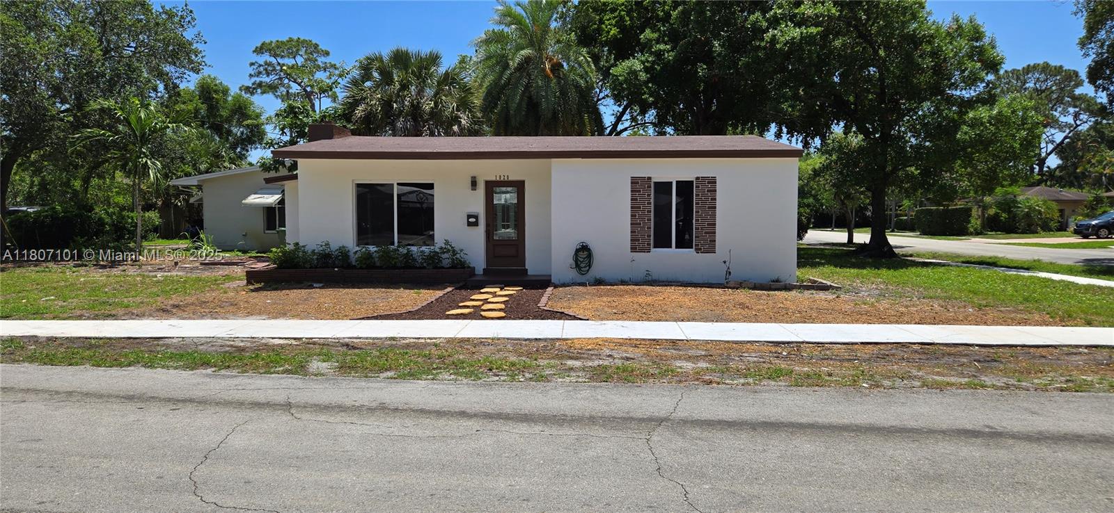 1020 Sw 19th Ave, Fort Lauderdale, Broward County, Florida - 3 Bedrooms  
1 Bathrooms - 