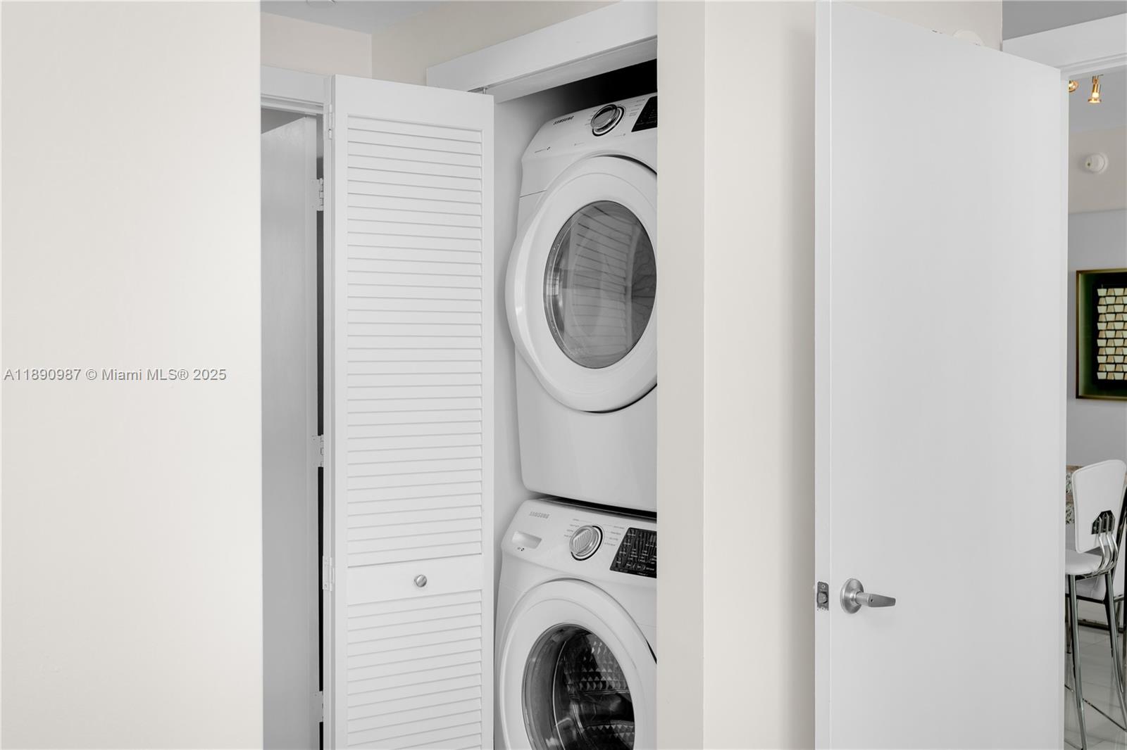 THE PLAZA 851 BRICKELL CO - Residential Lease