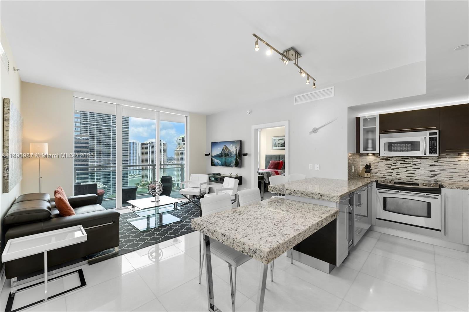THE PLAZA 851 BRICKELL CO - Residential Lease