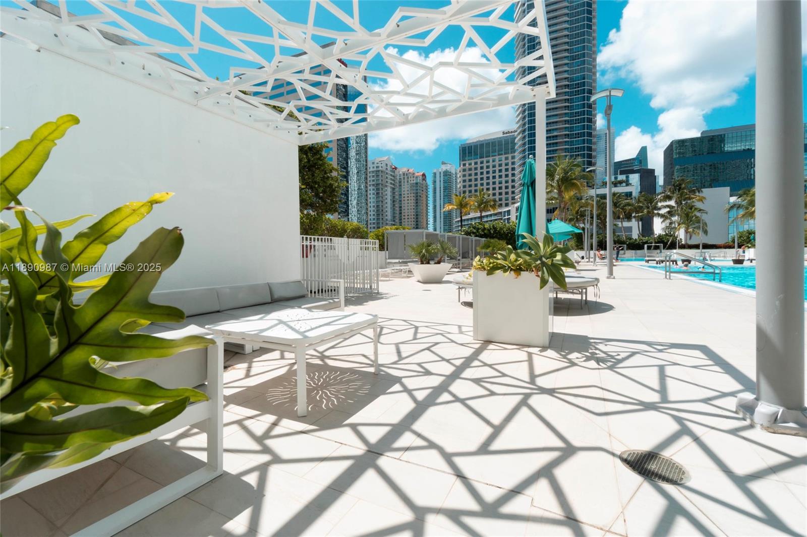 THE PLAZA 851 BRICKELL CO - Residential Lease