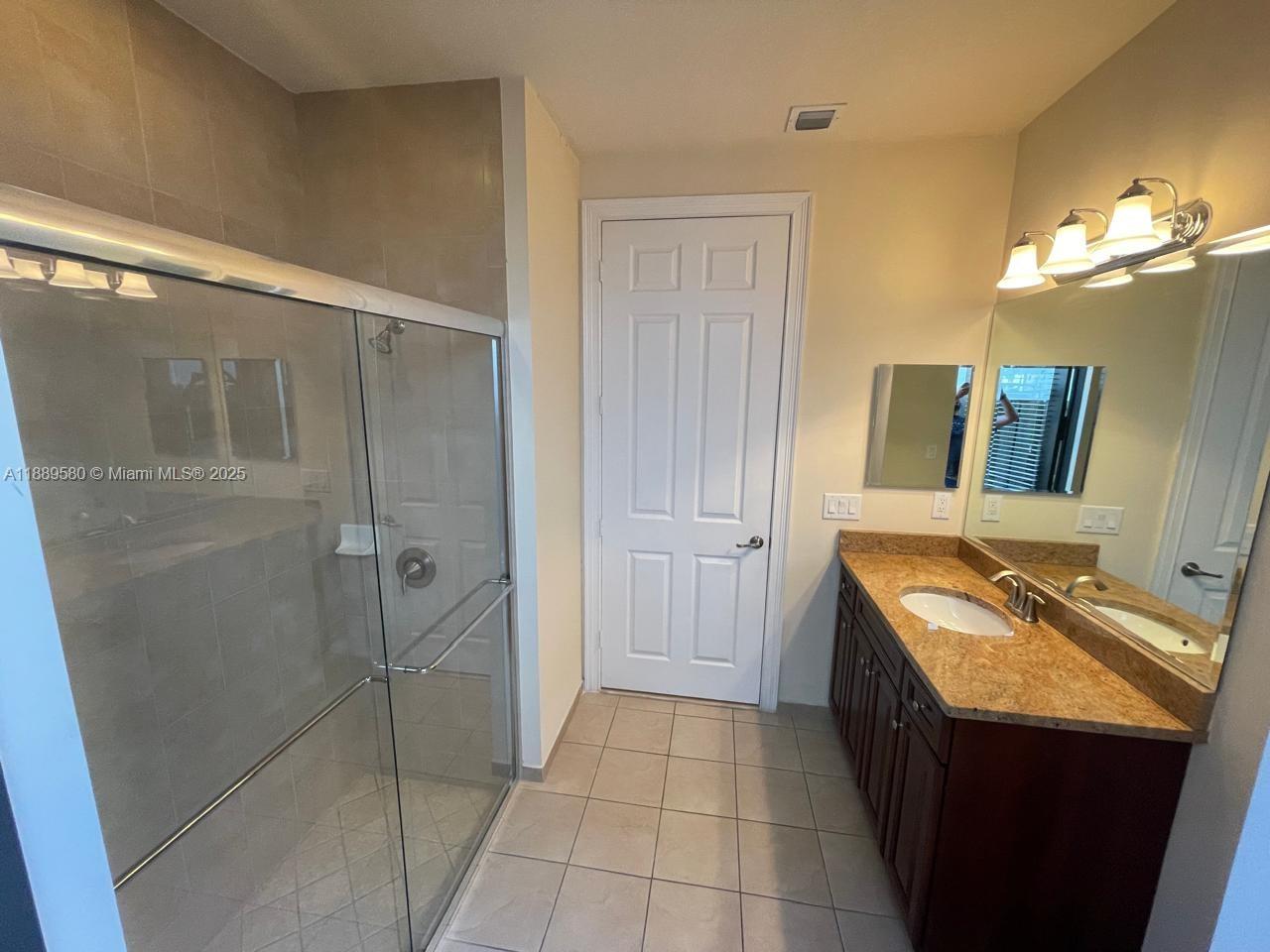 DORAL BREEZE - Residential Lease