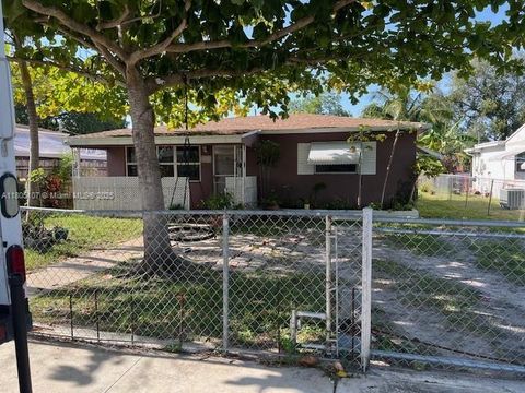 2215 Coolidge St Hollywood FL 33020