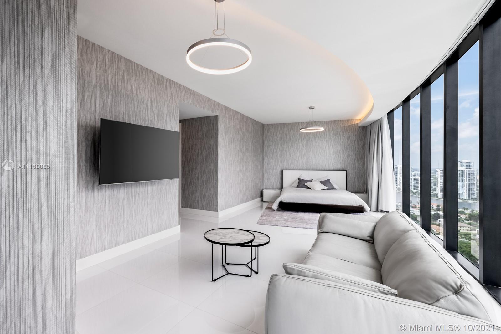 18555 COLLINS AVENUE COND - Residential