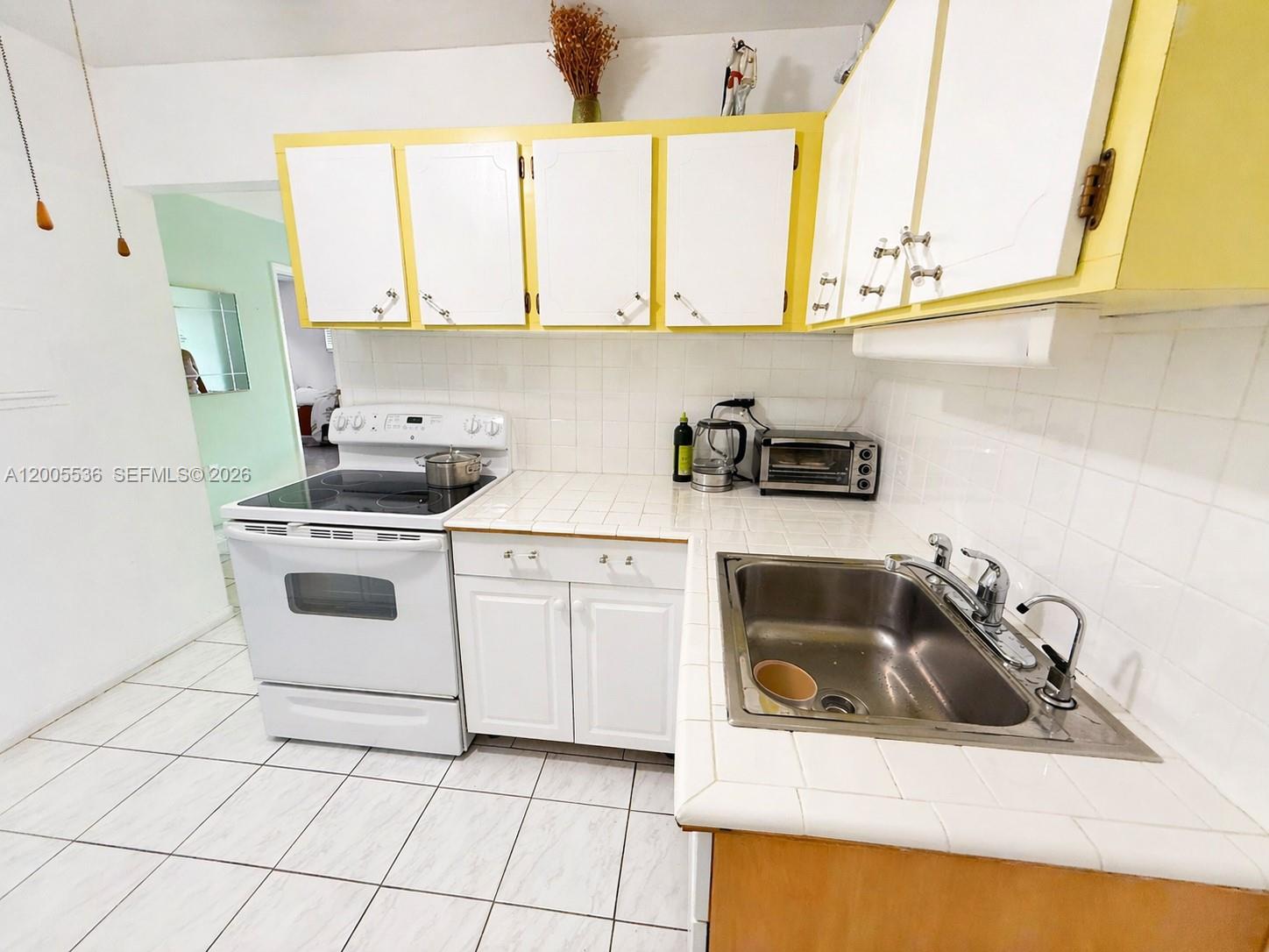 MAR-LEN GARDENS NO 8 CORP - Residential