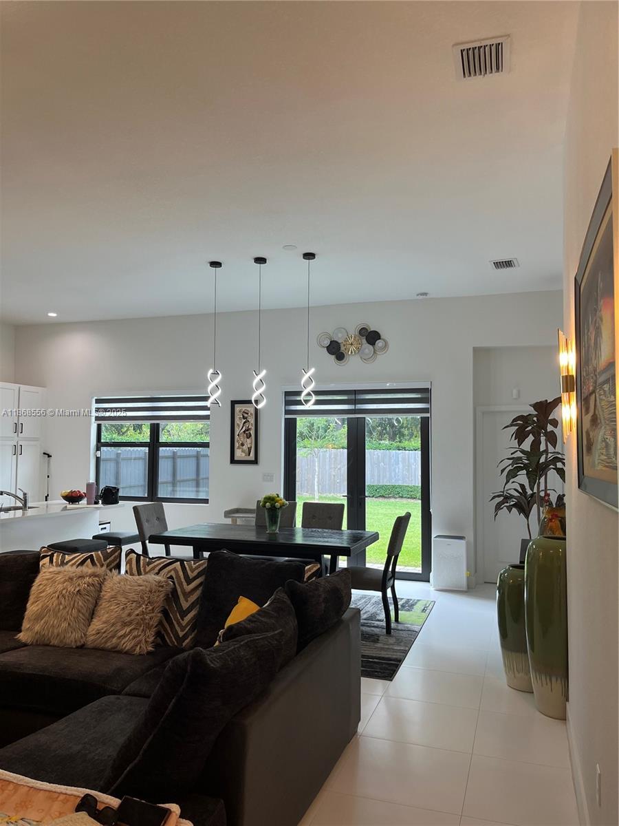 SAN ANTONIO ESTATES - Residential