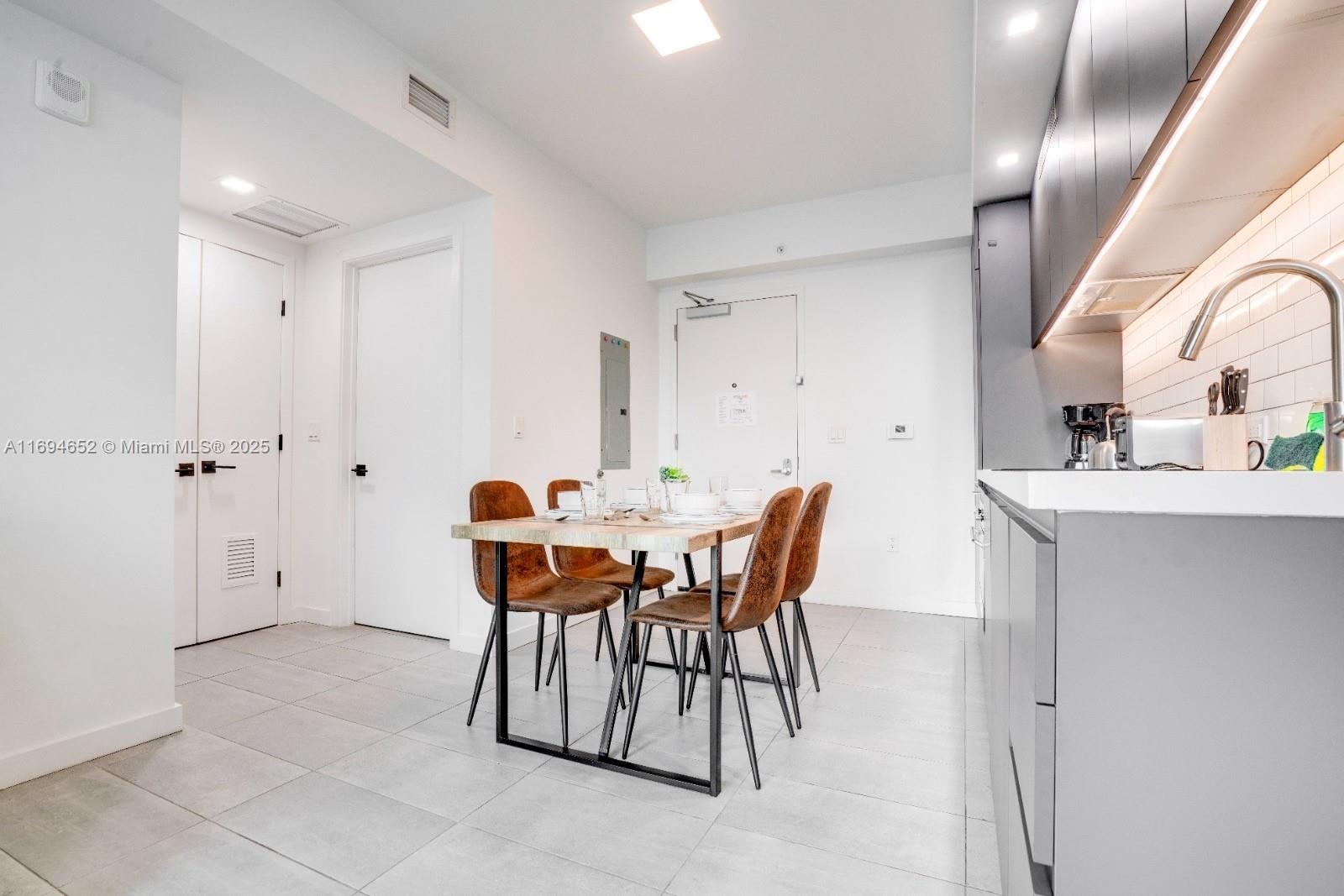 MAP OF MIAMI DADE CO. FL. - Residential