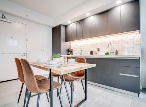 227 NE 2nd St 1705 Miami FL 33132