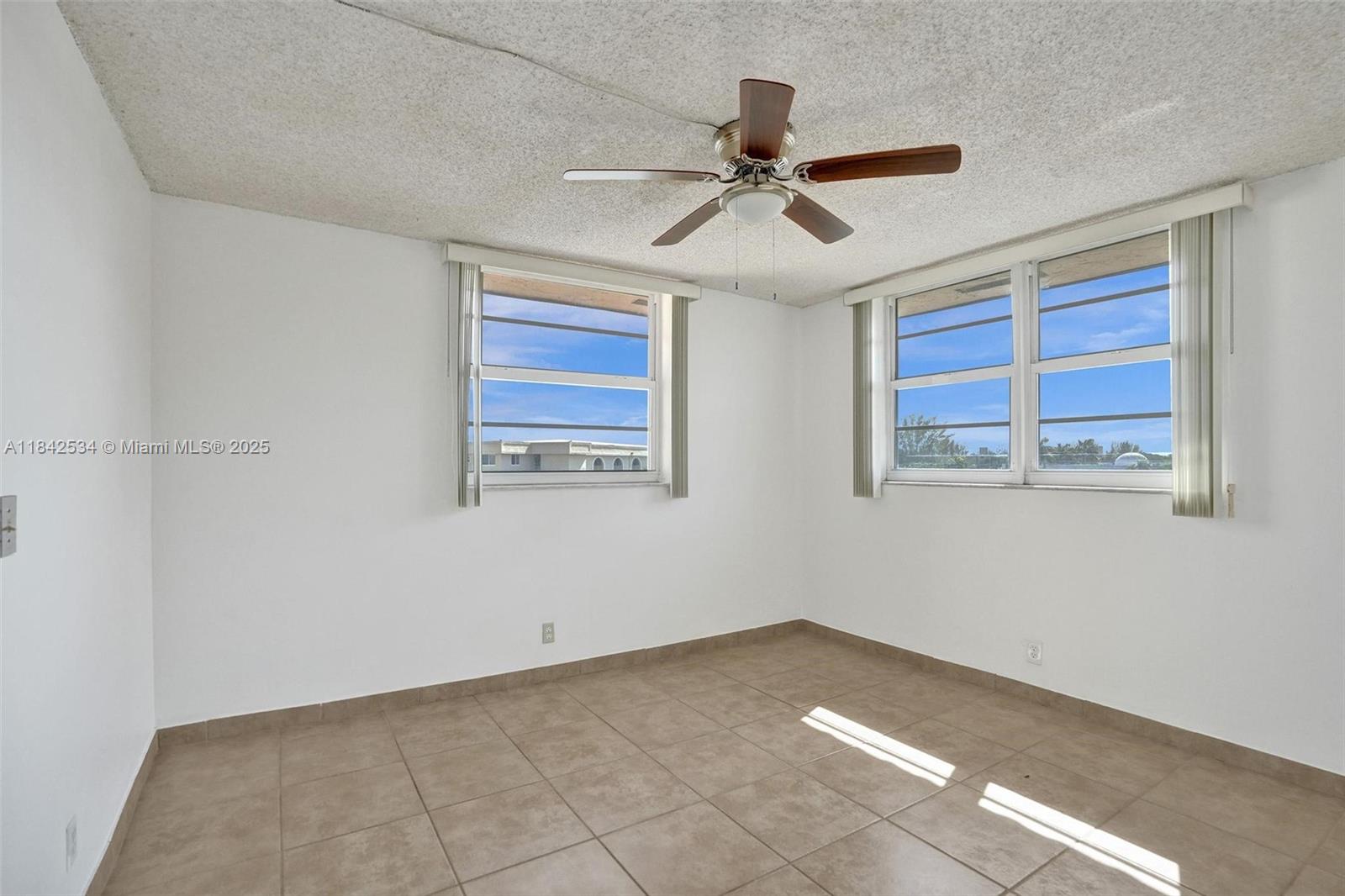 HOLIDAY SPRINGS VILLAGE 4 - Residential