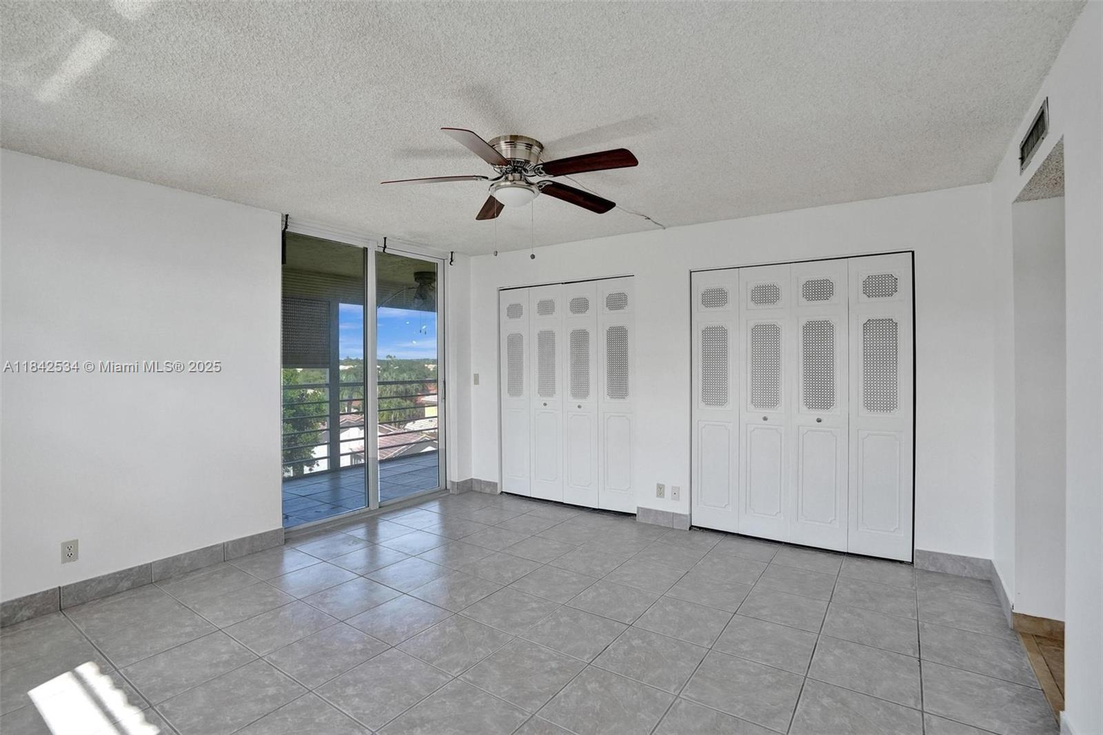 HOLIDAY SPRINGS VILLAGE 4 - Residential