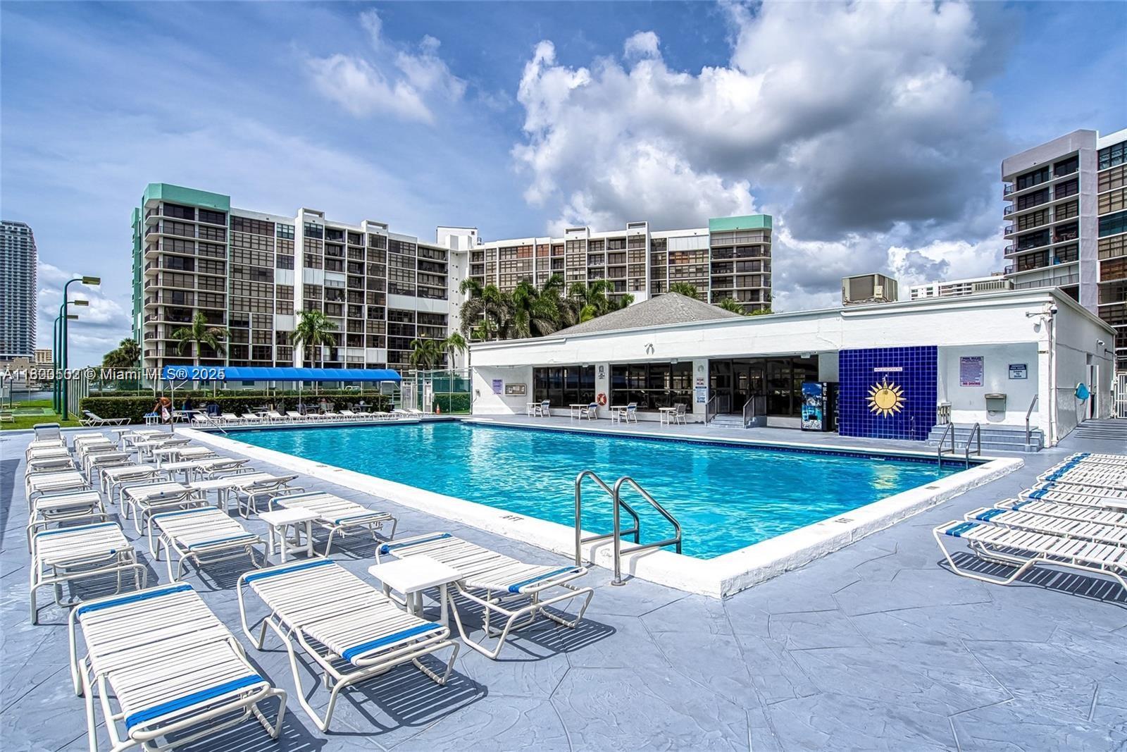 TOWERS OF OCEANVIEW EAST - Residential