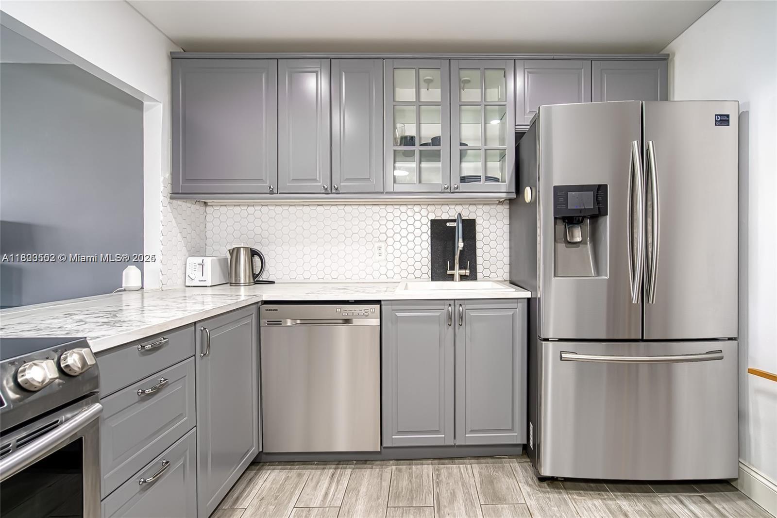 TOWERS OF OCEANVIEW EAST - Residential