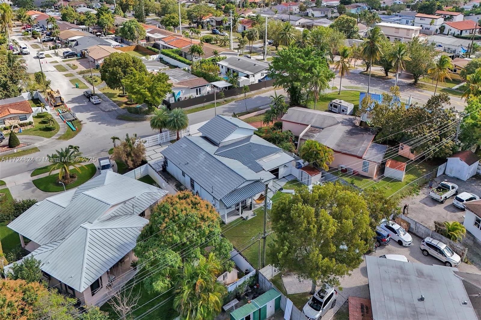 BREEZEVIEW MANORS - Residential