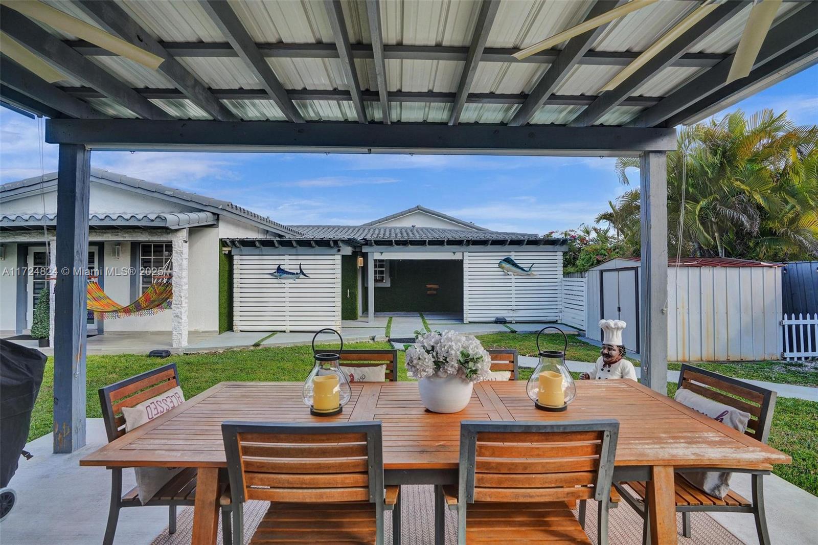 BREEZEVIEW MANORS - Residential