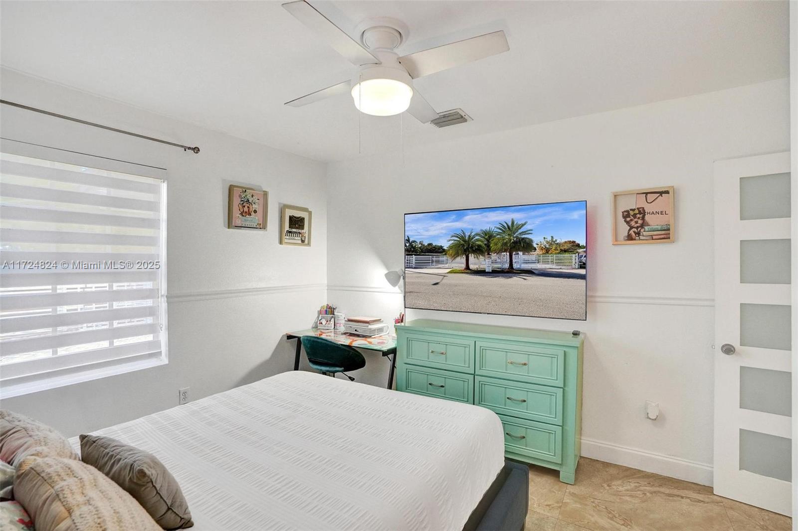 BREEZEVIEW MANORS - Residential