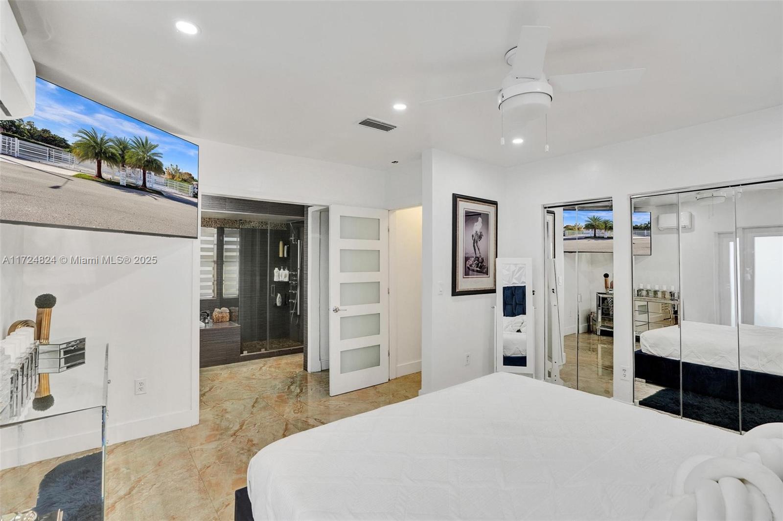 BREEZEVIEW MANORS - Residential