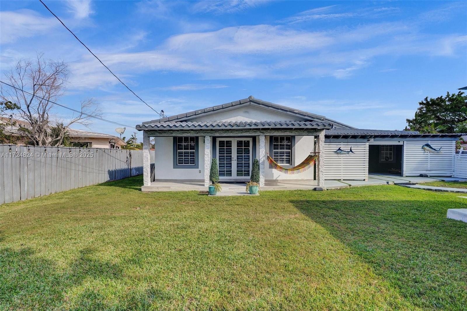 BREEZEVIEW MANORS - Residential