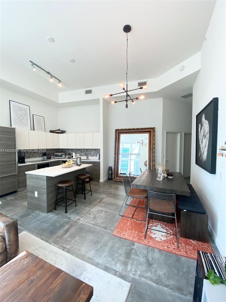 1100 MILLECENTO RESIDENCE - Residential Lease