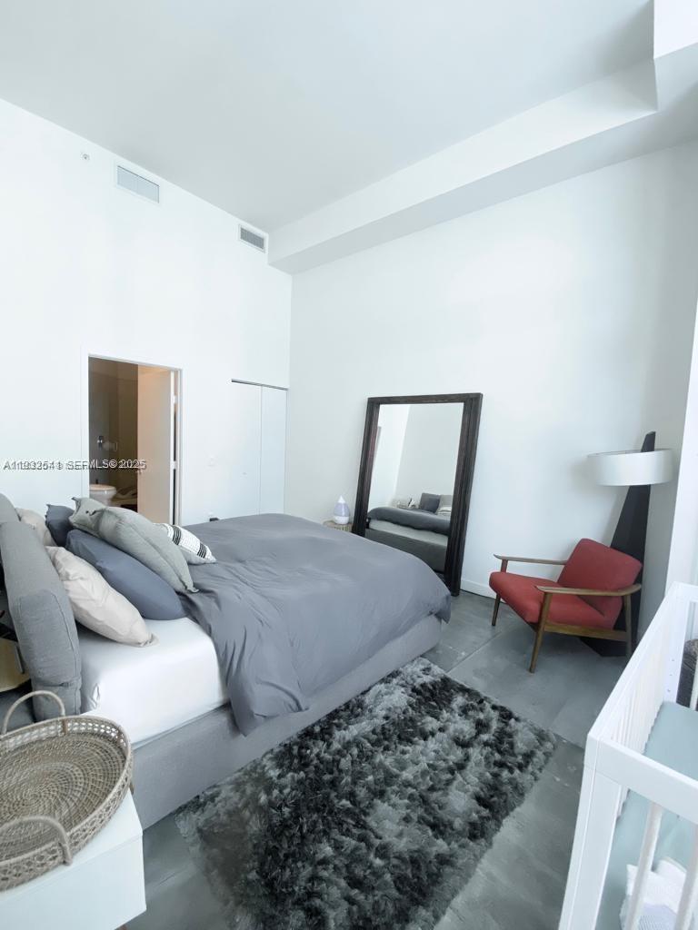 1100 MILLECENTO RESIDENCE - Residential Lease