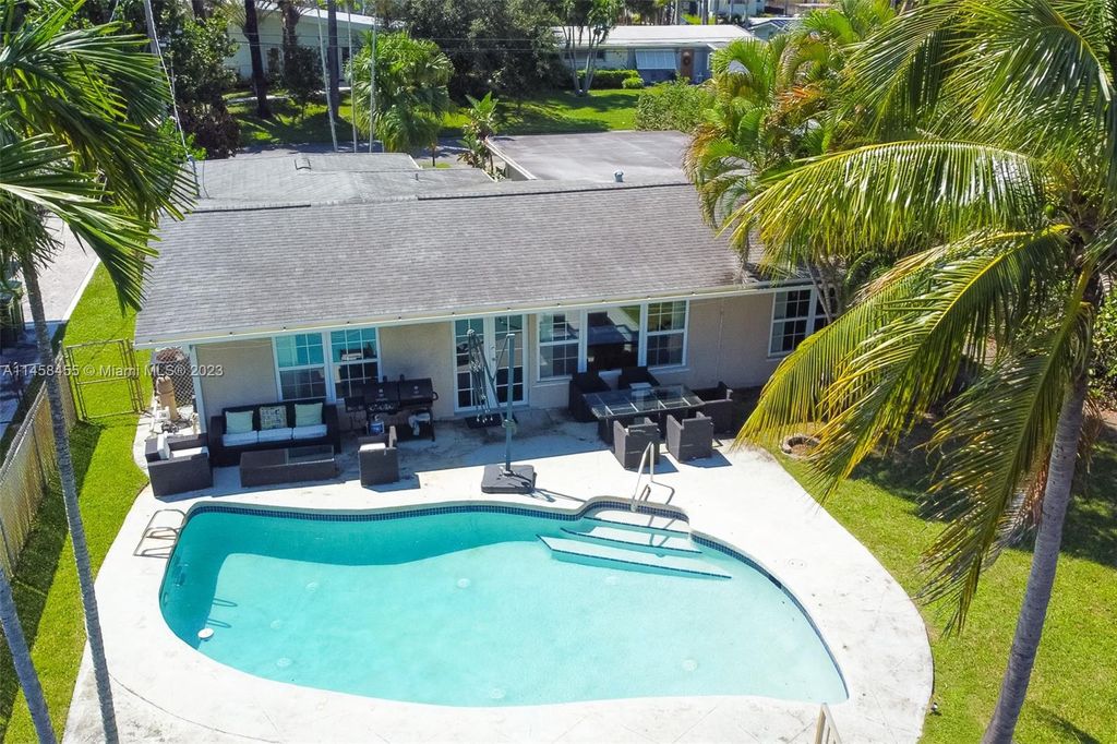 Photo of 2612 Tortugas Ln, Fort Lauderdale, FL 33312 (MLS # A11458455)