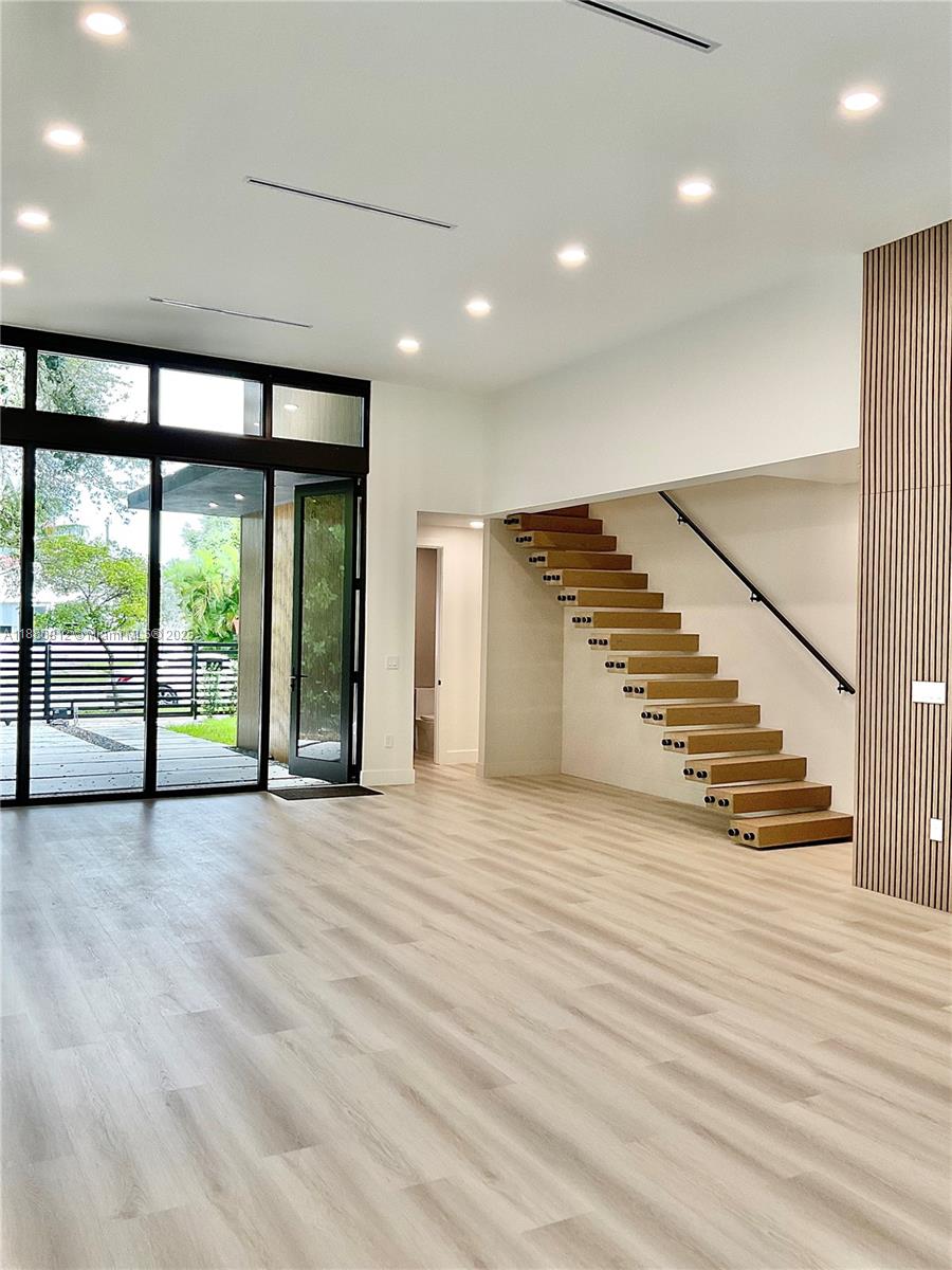 Upper Buena Vista West - Residential