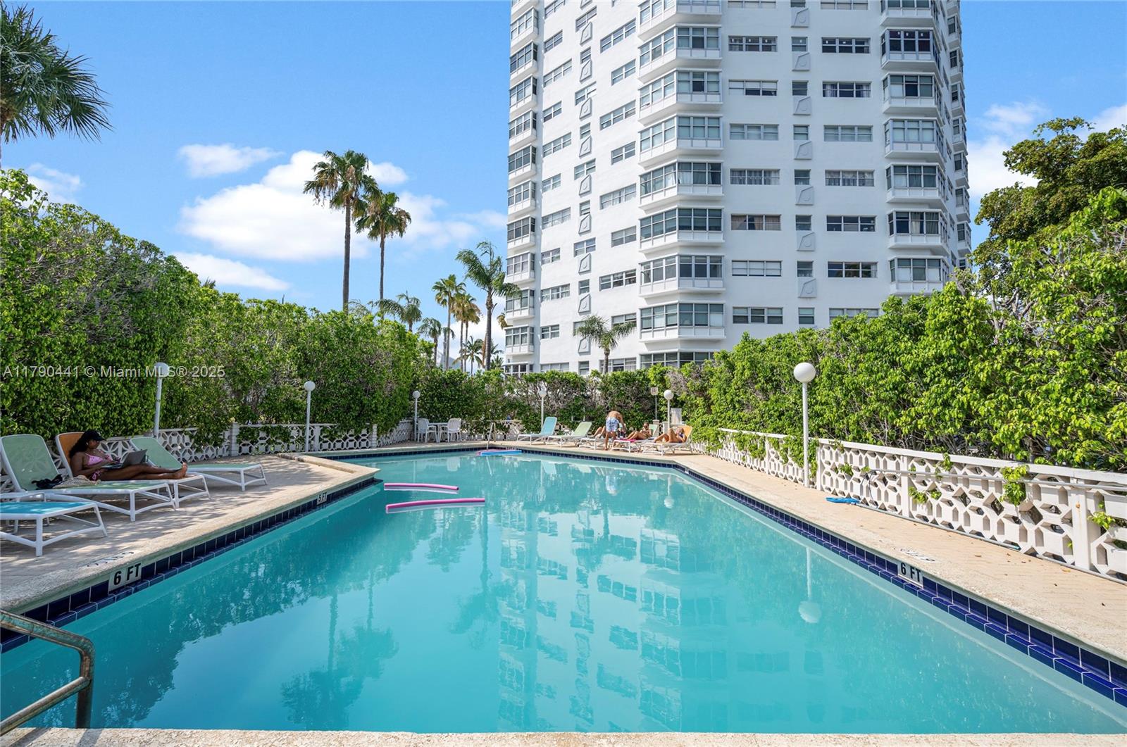 Rental Property at 1881 Washington Ave 6D, Miami Beach, Miami-Dade County, Florida - Bedrooms: 2 
Bathrooms: 2  - $3,200 MO.