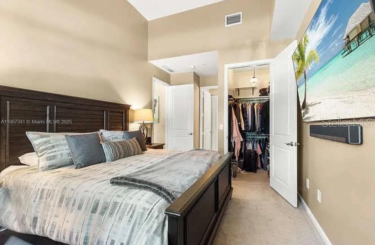 METROPOLITAN CONDO - Residential