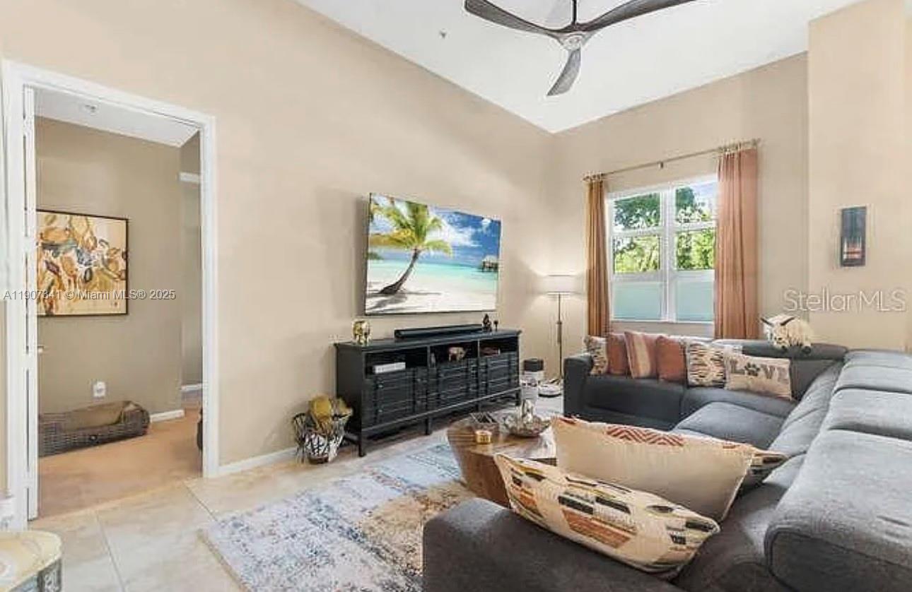 METROPOLITAN CONDO - Residential