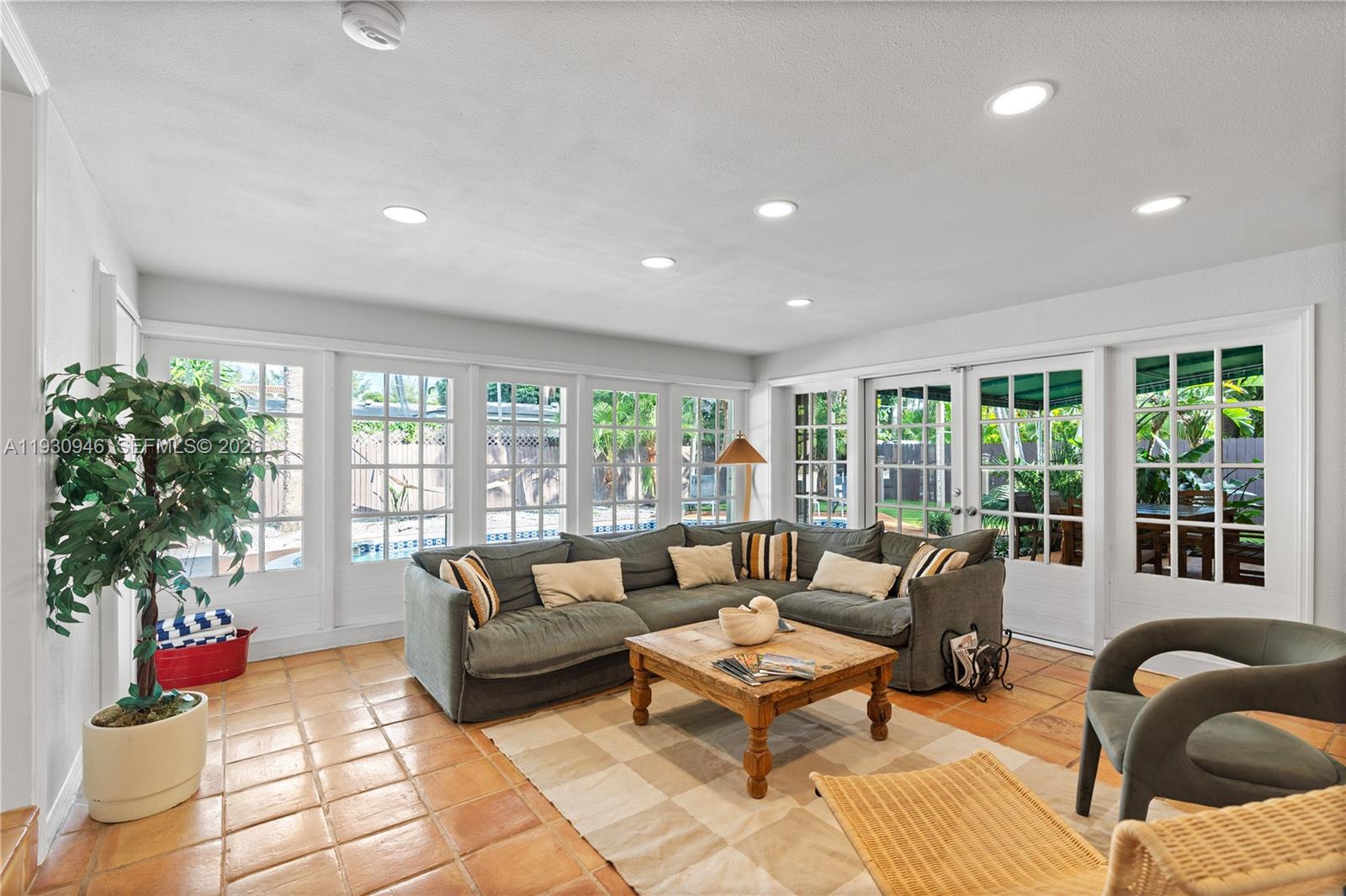 HARBOR BEACH - Residential